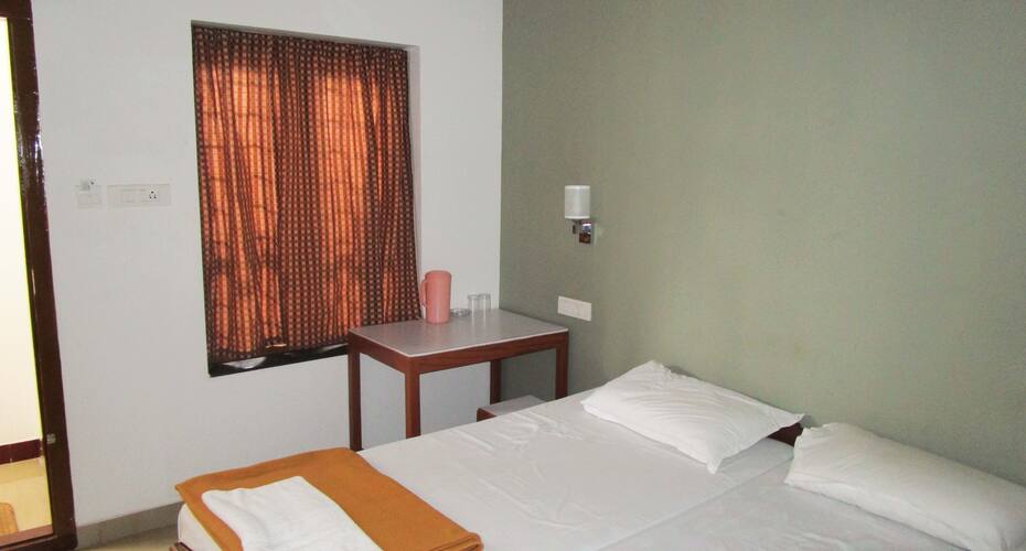 Italia Tourist Home, Thekkady 5